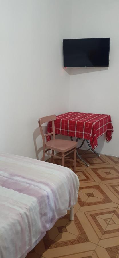 Шорена Batoemi Buitenkant foto